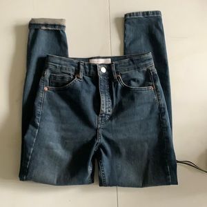 Top shop women’s jeans size 28 skinny fits small